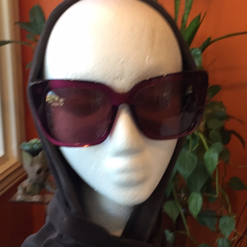 Diff Lizzy sunglasses, beautiful purple